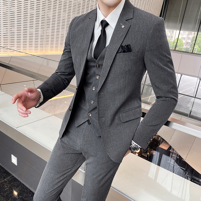 Single Row Buckle Suit
