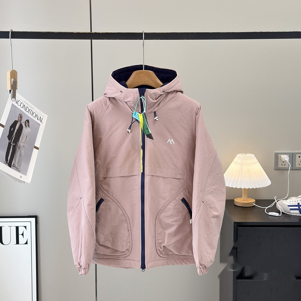 Mountain-style Quilted Hooded Jacket