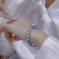 Baita Starry Horse Eye Zircon Light Luxury Exquisite Mermaid Watch