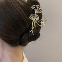 Oversized Pearl Wave Grip Women's Headwear