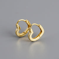 Women's Fashion Hollow Heart Earrings