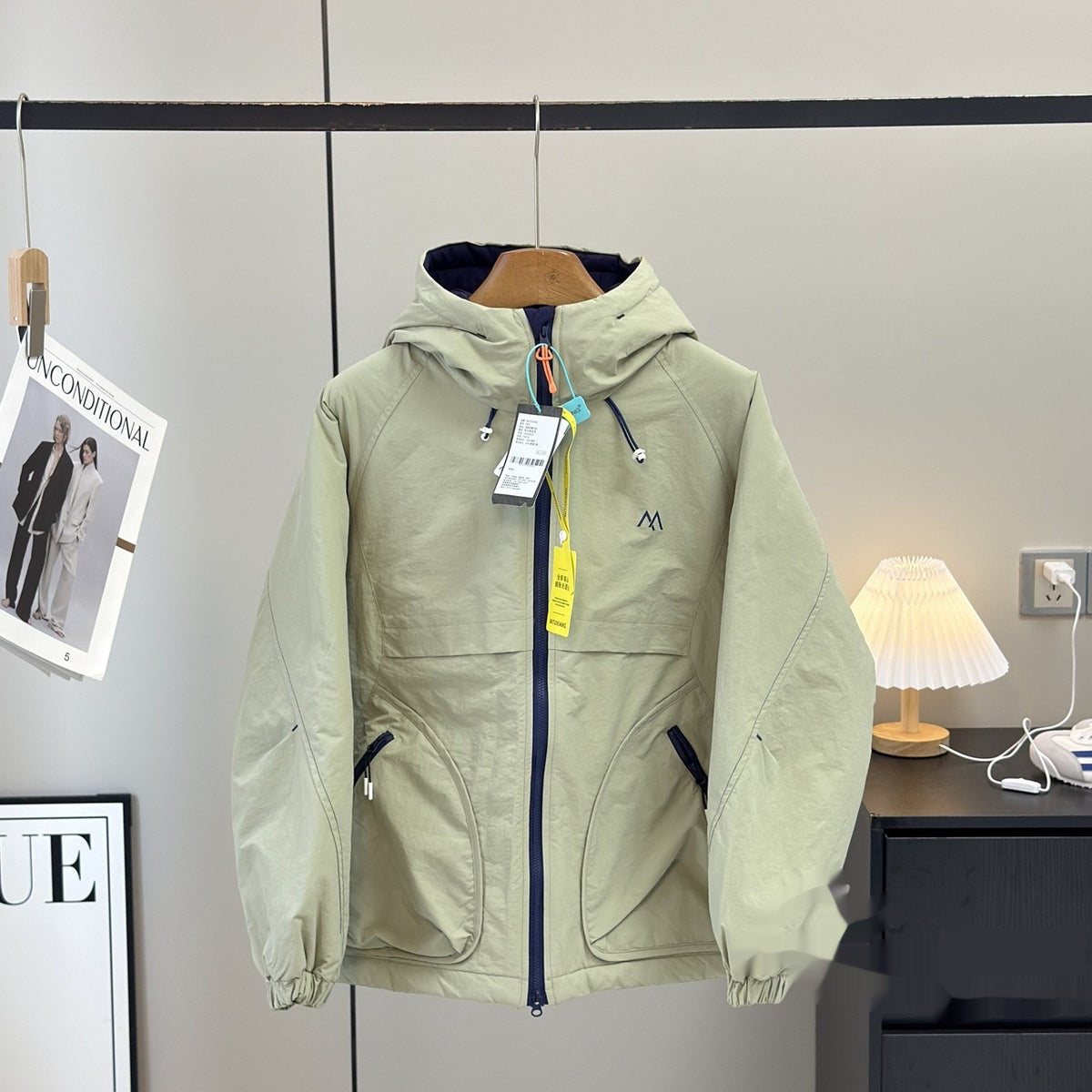 Mountain-style Quilted Hooded Jacket