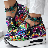 Random Print Lace-Up Elastic Sneakers
