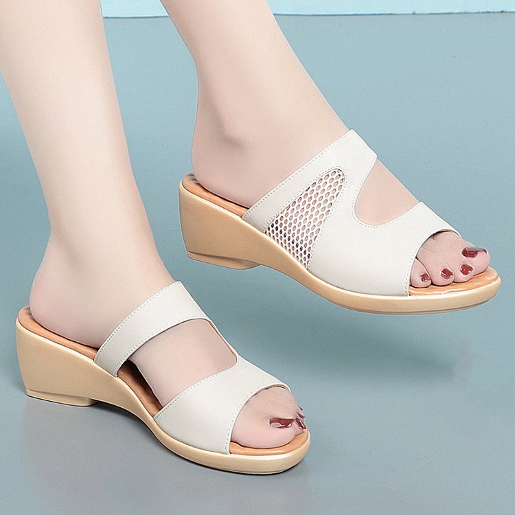 Hollow-out Mid Heel Peep Toe Sandals