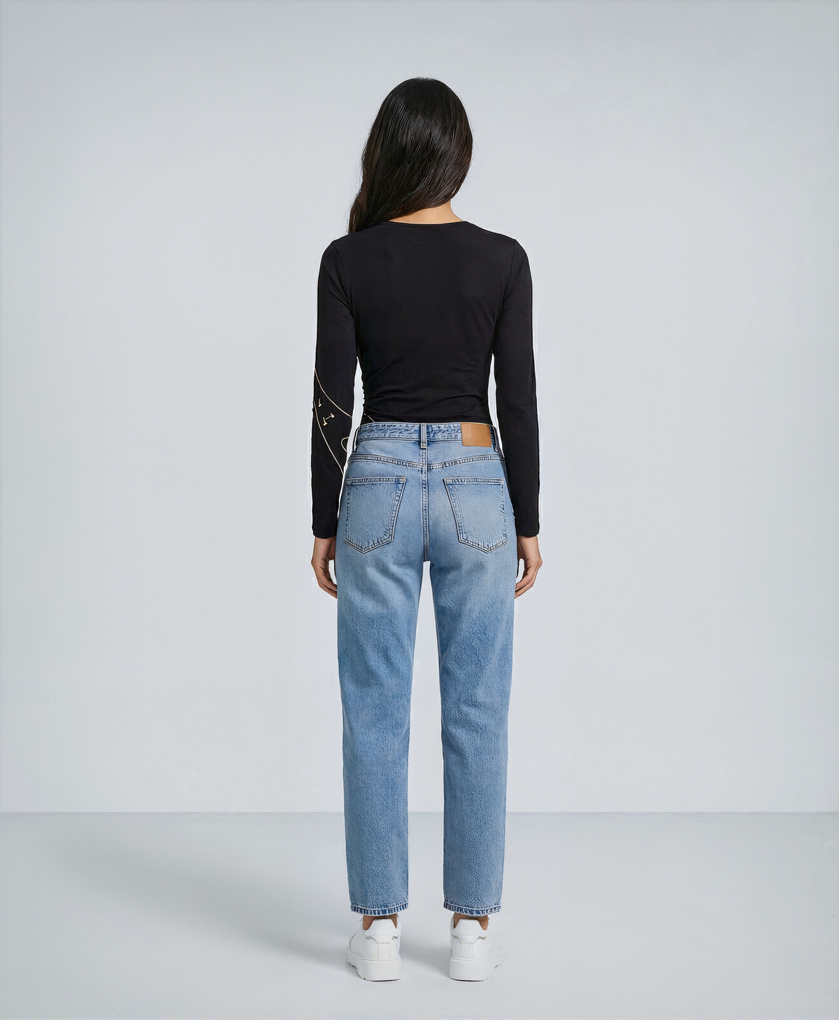 Deep V Waist-controlled Bottoming T-shirt